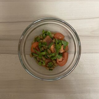 セロリとトマトのオリーブオイル納豆